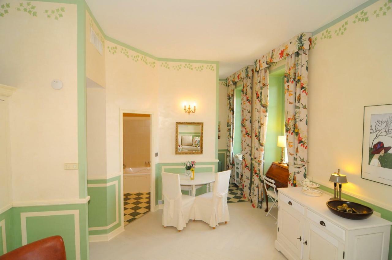 Chateau Des Gipieres Bij De Mont Ventoux Montbrun-les-Bains Eksteriør billede