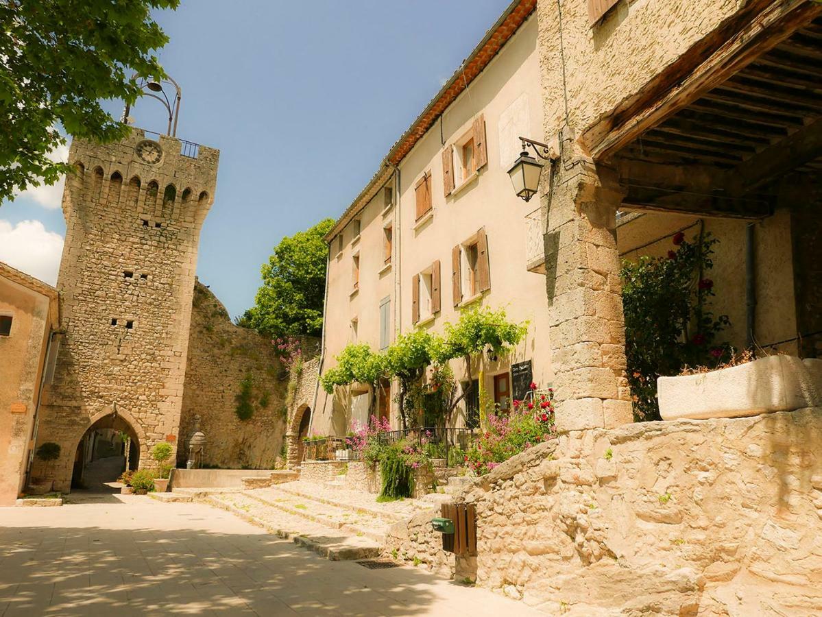 Chateau Des Gipieres Bij De Mont Ventoux Montbrun-les-Bains Eksteriør billede